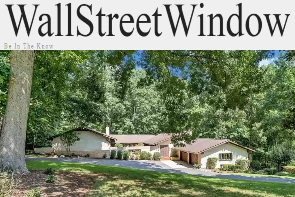 One Of The Nicest Chatmoss Country Club Homes Is Now For Sale Right